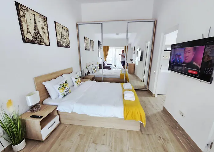 Cozy & Modern Cismigiu Park - Pop8 * Бухарест