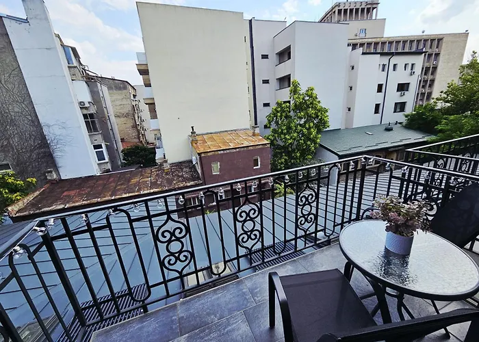 Cozy & Modern Cismigiu Park - Pop8 Apartman